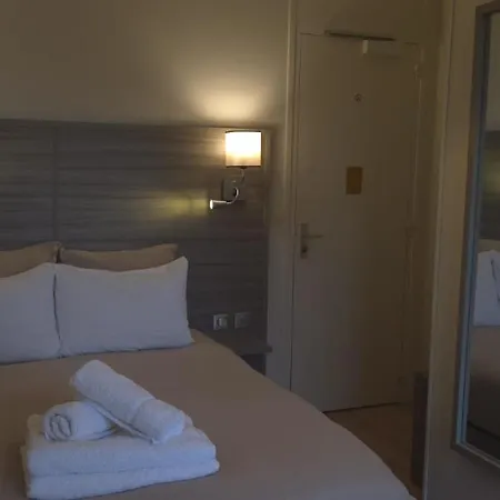 Hotel Logis Des Aulnettes 2*
